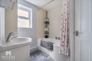 Family Bathroom- click for photo gallery